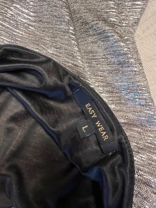 Vestido dorado con encaje negro Talla M