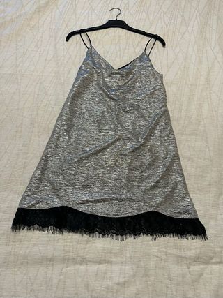 Vestido dorado con encaje negro Talla M