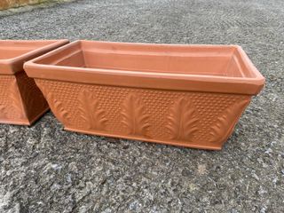 Jardinera Barro Hojas 60x32cm