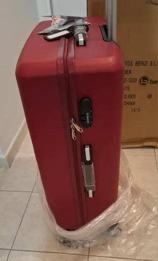 Maleta Benzi Grande Roja 23kg