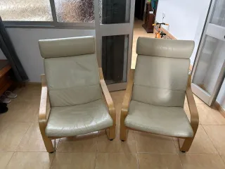 2 Sillas Beige Cuero y Madera