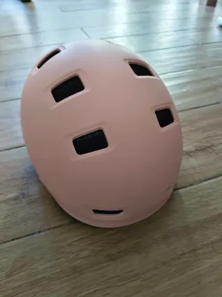 Patinete infantil 3 ruedas, casco y protecciones