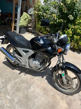 Honda CBF 250cc Moto Naked