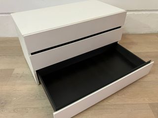 Cajonera blanca de madera