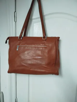 Bolso grande de cuero marrón
