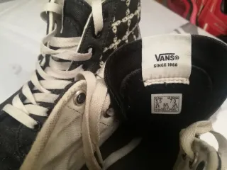 Zapatillas Vans Plataforma Negras y Blancas