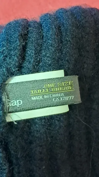 Berretto uomo a coste blu