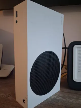 Xbox Series S + Controller