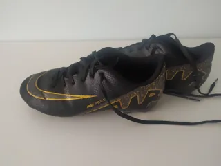 Botas Futbol Niño talla 33/34