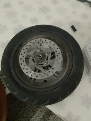 Rueda de patinete eléctrico