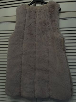 Chaleco pelo amichi beige talla L, color piedra