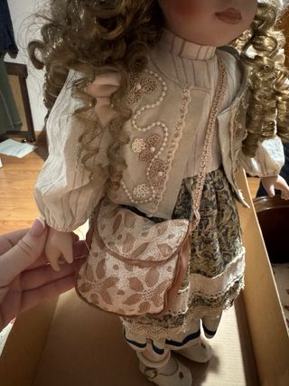 Conjunto di bambole in porcellana