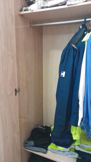 Dormitorio completo sin cama