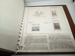 Álbum completo sellos España Monarquía 1975-1982