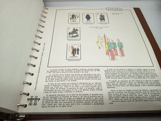 Álbum completo sellos España Monarquía 1975-1982
