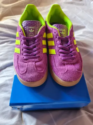 Adidas Gazelle Morado y Verde Neón