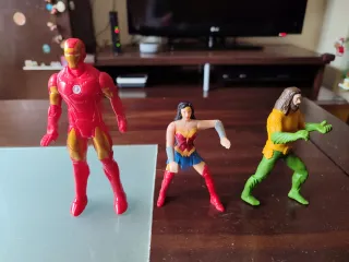 Muñecos Superhéroes Marvel DC