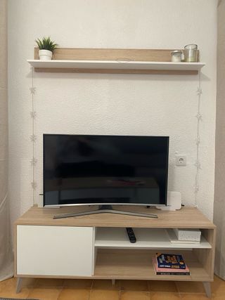 Conjunto salón. Mueble TV y mesa centro elevable.