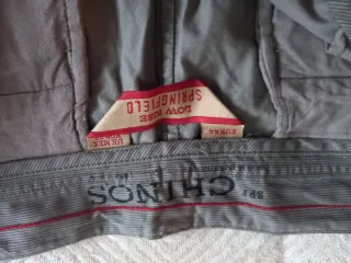 2 Pantalones, Chinos y Cargo.(sin estrenar)