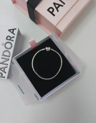 Pulsera Pandora Talla 18 cm.Corazón