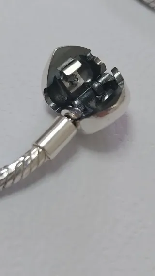 Pulsera Pandora Talla 18 cm.Corazón