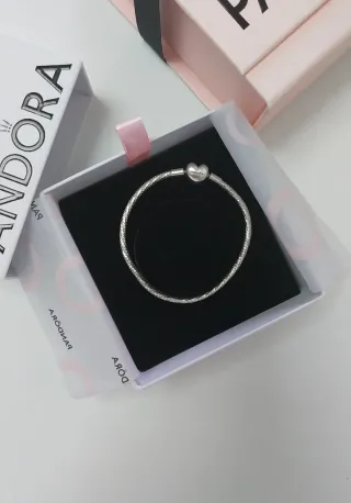Pulsera Pandora Talla 18 cm.Corazón