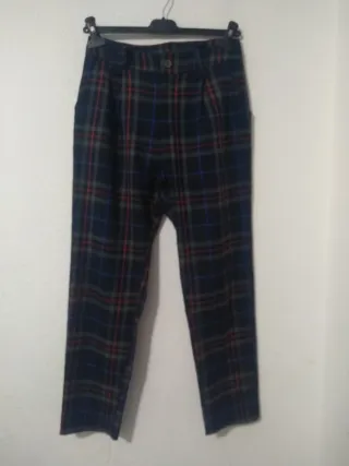 Pantalón cuadros azul y rojo