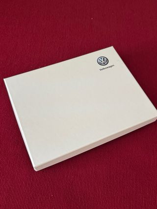 Set Portachiavi, Penna e Cavo Ricarica VW