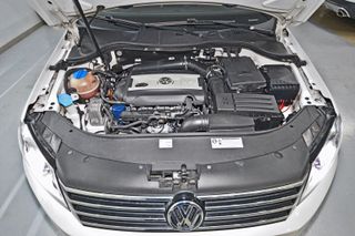 Volkswagen Passat 1.8 TSI DSG HIGHLINE