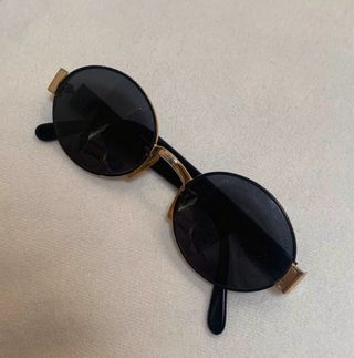 Occhiali da sole Vogart neri e oro