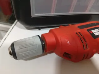 Taladro Black & Decker con maletín