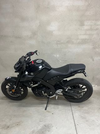 Yamaha MT-125 Negra
