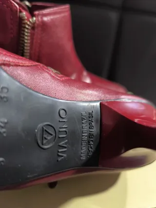 Botines de tacón morado/rojo