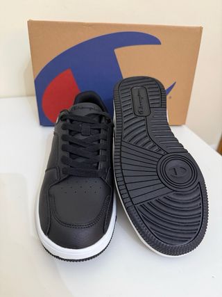 Zapatillas Champion Negras y Blancas