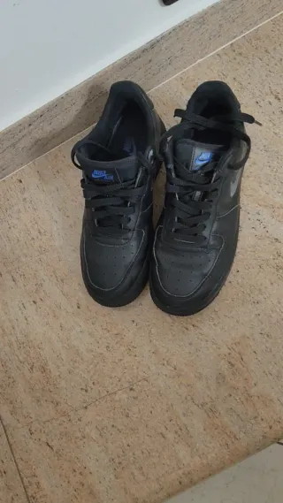Nike Air Force 1 nere, taglia 40