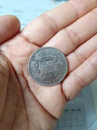 moneda de 5 pesetas. ESPAÑA antigua. 1949