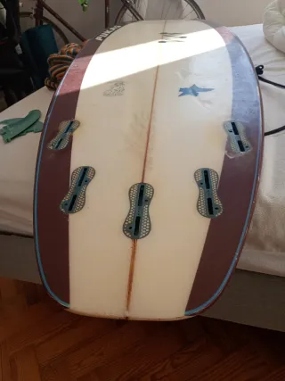 Prancha Pukas Magote Shapes 5'6 - 31'4 L