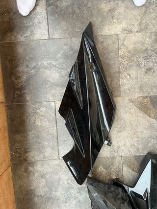 Carenado Yamaha YZF R125