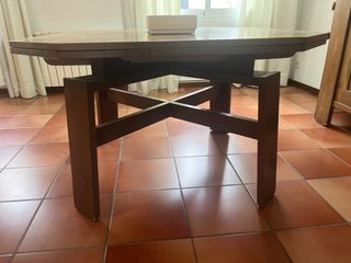 Mesa de comedor extensible de madera