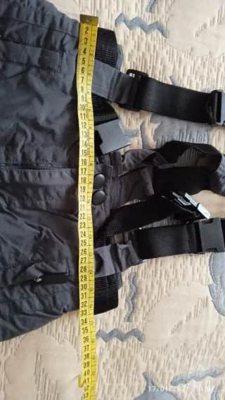 Pantalón de nieve infantil gris y negro