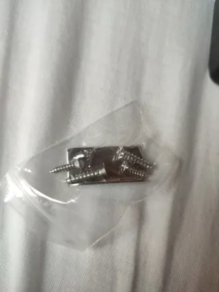 Cierre pulsador negro CAMPER