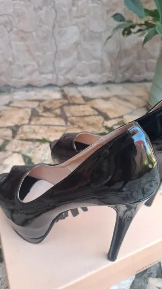 Scarpe tacco 15 nere lucide n.40