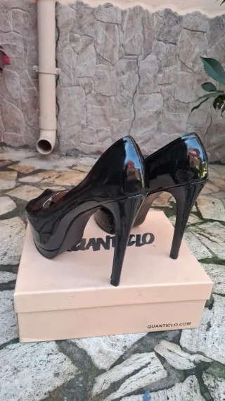 Scarpe tacco 15 nere lucide n.40
