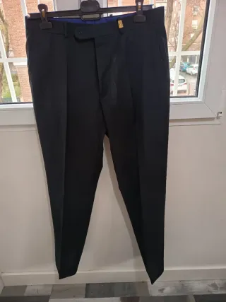 Traje Carolina Herrera Negro Hombre