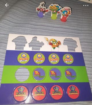 Juego superzings + revista comic