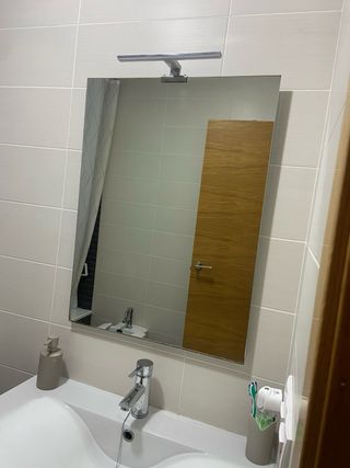 Espejo de baño moderno