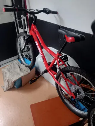 Bicicleta Infantil Roja B-PRO
