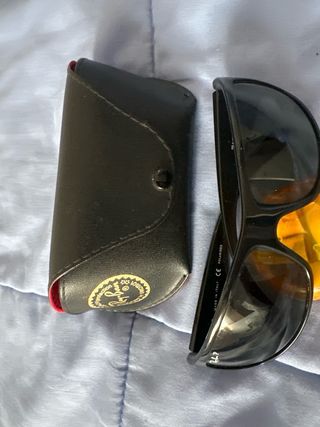 Ray*Ban