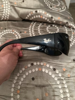 Ray*Ban