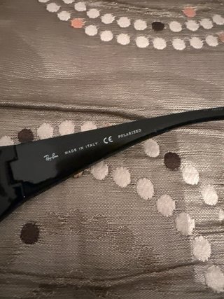 Ray*Ban